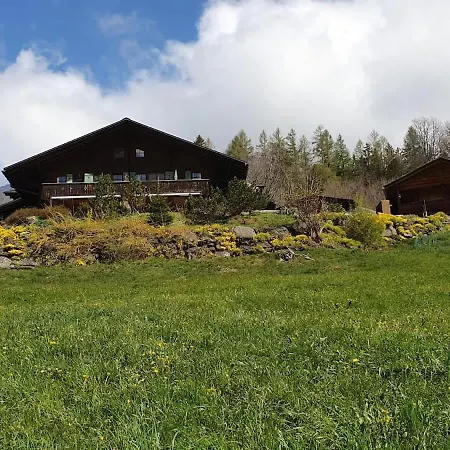 Surfers Horizon Loft With Balcony & Panoramic Views شقة